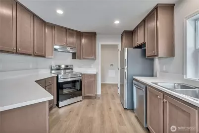 18153 31st Avenue S #323, SeaTac, WA 98188 - Photo 10