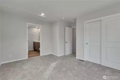 18153 31st Avenue S #323, SeaTac, WA 98188 - Photo 14