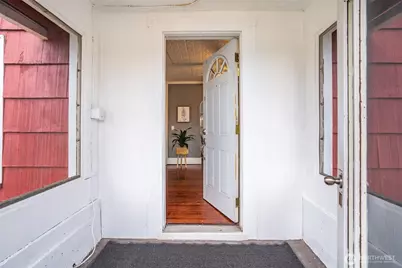 1105 S Orchard Street, Tacoma, WA 98465 - Photo 4