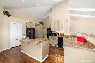 987 N W Camano Dr, Camano Island, WA 98282 - Photo 14