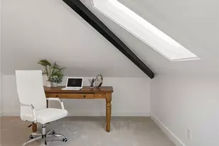 1014 4th Ave N, Seattle, WA 98109 - Photo 32