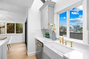 1014 4th Ave N, Seattle, WA 98109 - Photo 8