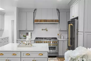 1014 4th Ave N, Seattle, WA 98109 - Photo 12