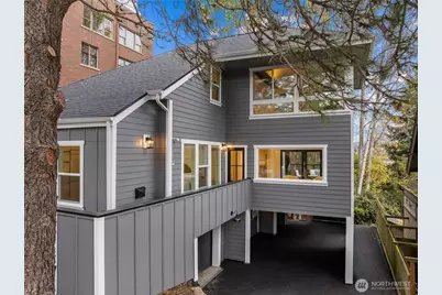 1014 4th Avenue N, Seattle, WA 98109 - Photo 2