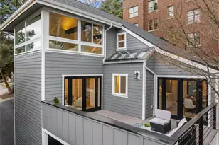 1014 4th Ave N, Seattle, WA 98109 - Photo 2