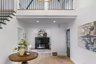 1014 4th Ave N, Seattle, WA 98109 - Photo 6