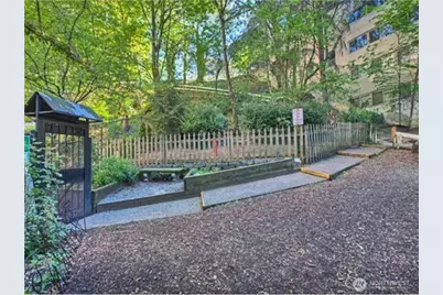 1400 Hubbell Place #1413, Seattle, WA 98101 - Photo 20