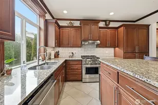 14702 Meridian Dr SE, Lynnwood, WA 98087 - Photo 10