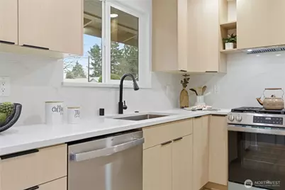 30041 14th Avenue S, Federal Way, WA 98003 - Photo 8