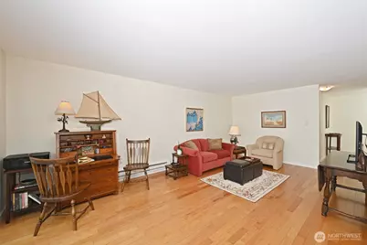 3722 27th Place W #301, Seattle, WA 98199 - Photo 4