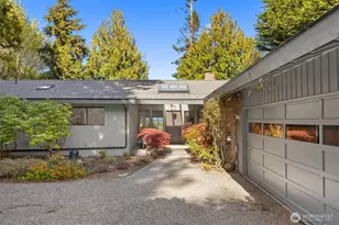 10700 NE Broomgerrie Rd, Bainbridge Island, WA 98110 - Photo 34