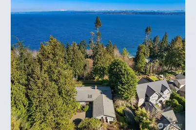 10700 NE Broomgerrie Road, Bainbridge Island, WA 98110 - Photo 2