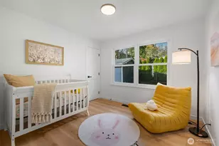 10723 Densmore Ave N, Seattle, WA 98133 - Photo 14