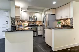 11011 NE 12th St, Bellevue, WA 98004 - Photo 12