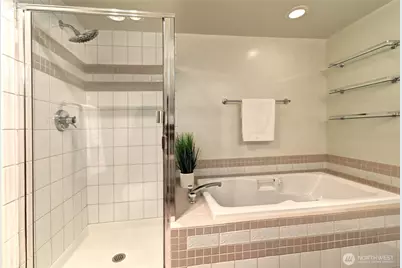 11011 NE 12th Street #202, Bellevue, WA 98004 - Photo 16
