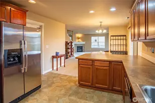 9825 198th St E, Graham, WA 98338 - Photo 16