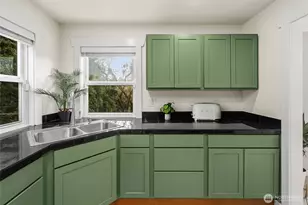 1006 S Adams St, Tacoma, WA 98405 - Photo 12