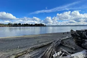 101 E Pirates Pl, Grapeview, WA 98546 - Photo 20