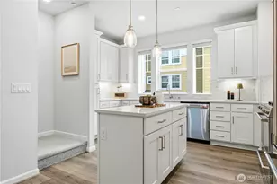 19244 NE 69th Cir, Redmond, WA 98052 - Photo 12