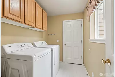 7301 Thompson Avenue SE, Snoqualmie, WA 98065 - Photo 20