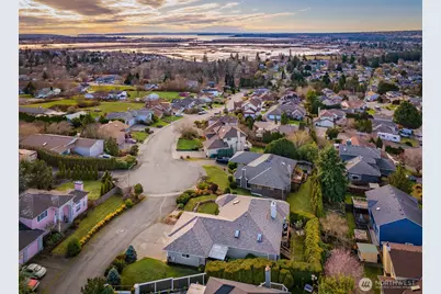 7001 57th Street NE, Marysville, WA 98270 - Photo 2