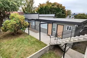 8805 14th Ave S, Seattle, WA 98108 - Photo 2