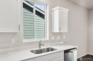 10812 188 St E, Puyallup, WA 98374 - Photo 10