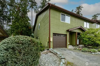 690 NW Atalanta Way #B1, Oak Harbor, WA 98277 - Photo 1