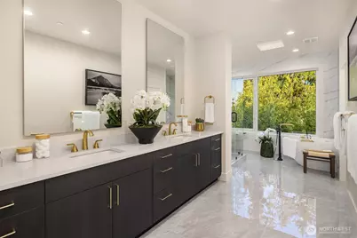 8243 W Mercer Way, Mercer Island, WA 98040 - Photo 26