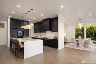 8243 W Mercer Way, Mercer Island, WA 98040 - Photo 16