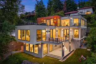 8243 W Mercer Way, Mercer Island, WA 98040 - Photo 38