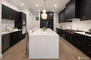 8243 W Mercer Way, Mercer Island, WA 98040 - Photo 12