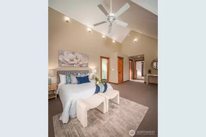 937 N 71st Street, Seattle, WA 98103 - Photo 20