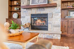 9715 Crescent Valley Dr NW, Gig Harbor, WA 98332 - Photo 4