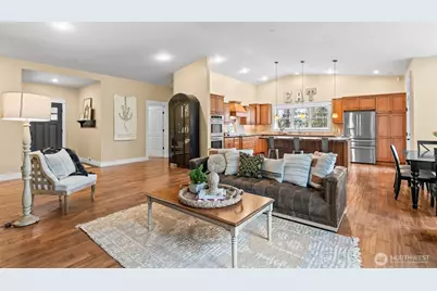 9715 Crescent Valley Drive NW, Gig Harbor, WA 98332 - Photo 6