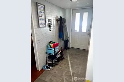 1320 N Oak Harbor Street #97, Oak Harbor, WA 98277 - Photo 2