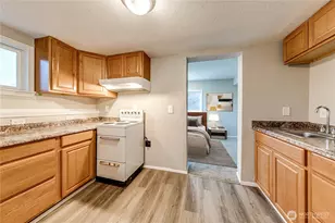 11630 NE 74th St, Kirkland, WA 98033 - Photo 24