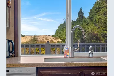 21909 Pacific Way, Ocean Park, WA 98640 - Photo 8