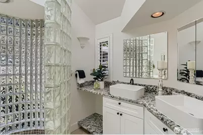 16035 Inglewood Road NE, Kenmore, WA 98028 - Photo 24