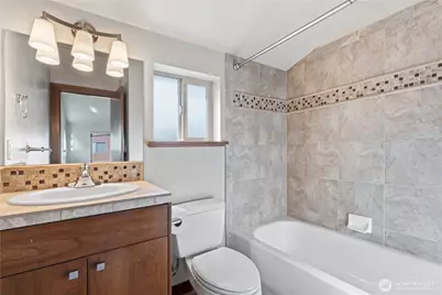 5927 California Avenue SW, Seattle, WA 98136 - Photo 10