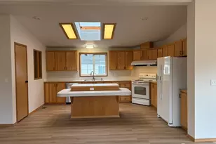 151 W Freedom Ln, Shelton, WA 98584 - Photo 2