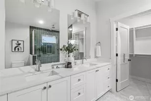 8815 Densmore Ave N, Seattle, WA 98103 - Photo 24