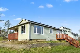 584 Mt Olympus Ave SE, Ocean Shores, WA 98569 - Photo 20