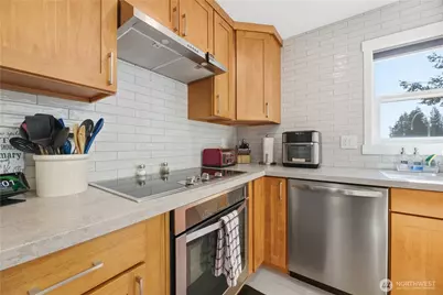 1913 Deville Drive NW, Bremerton, WA 98312 - Photo 18