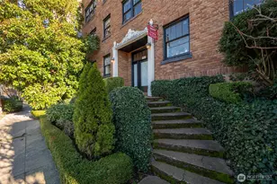 416 Summit Ave E, Seattle, WA 98102 - Photo 2