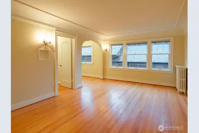 416 Summit Avenue E, Seattle, WA 98102 - Photo 12