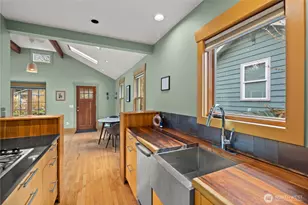 7315 24th Ave NE, Seattle, WA 98115 - Photo 12