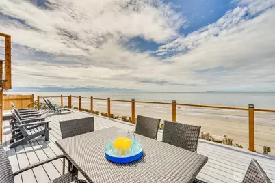 2585 West Beach Road, Oak Harbor, WA 98277 - Photo 12