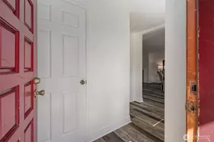 9920 NE 119th St, Kirkland, WA 98034 - Photo 2