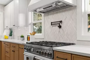 62 165th Ave SE, Bellevue, WA 98008 - Photo 14